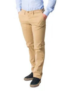 Pantalón chino circón de adversia: el pantalón que se adapta a ti y a tu estilo