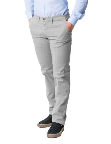 Pantalón chino circón de adversia: el pantalón que se adapta a ti y a tu estilo