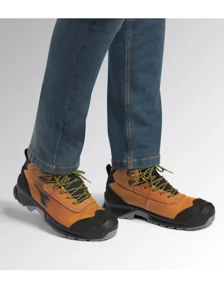 Bota de seguridad Diadora Classic mid S3S fo sc lg sr
