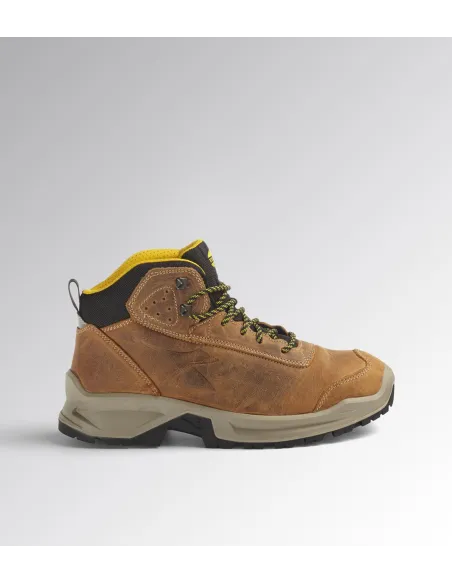 Bota de seguridad Diadora Country mid S3 SRC
