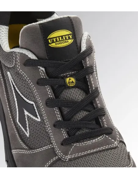 Diadora run text low met free s1pl