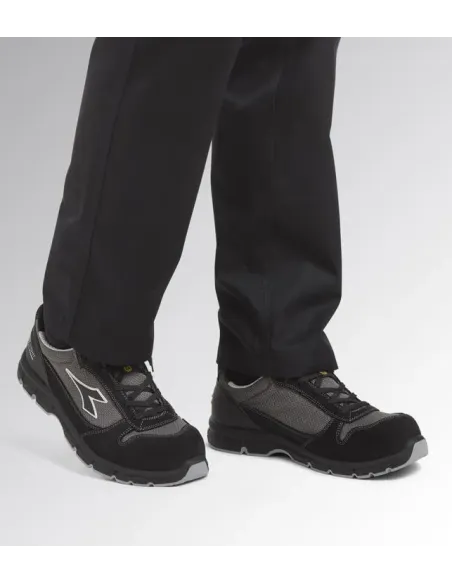 Diadora run text low met free s1pl
