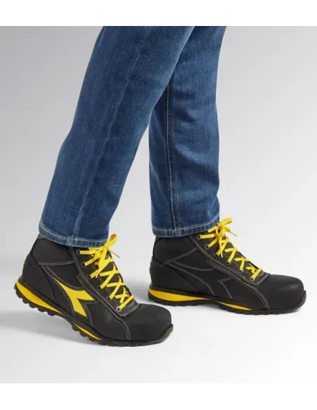 Bota de Seguridad Diadora Glove Mid S3S - Nobuk Vacuno Impermeable