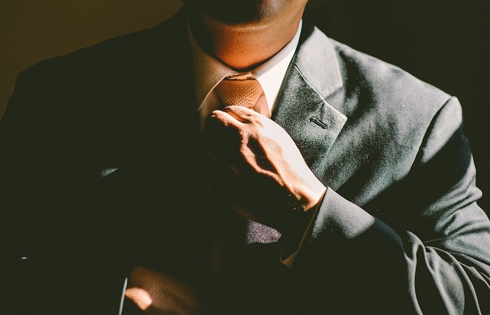 Cómo vestir para una entrevista de trabajo seas hombre o mujer - Blog  Lorcaepis